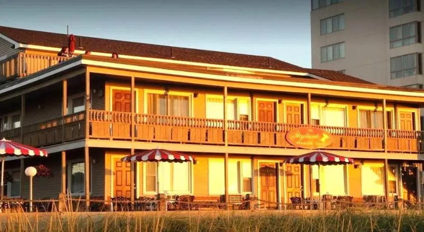 The Skylark Beach Inn - Image 1
