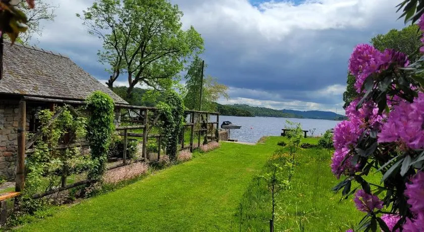Loch Lomond shore Boat House - Image 1