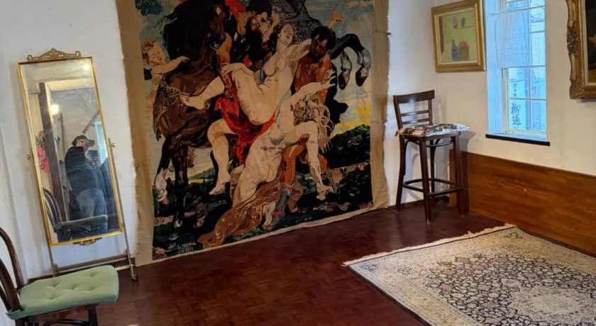 The Art House gallery P - Image 1