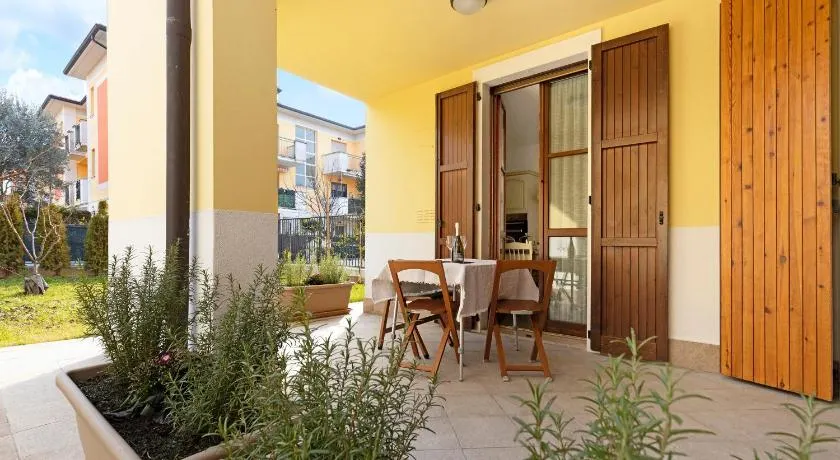 La Villa - Image 1