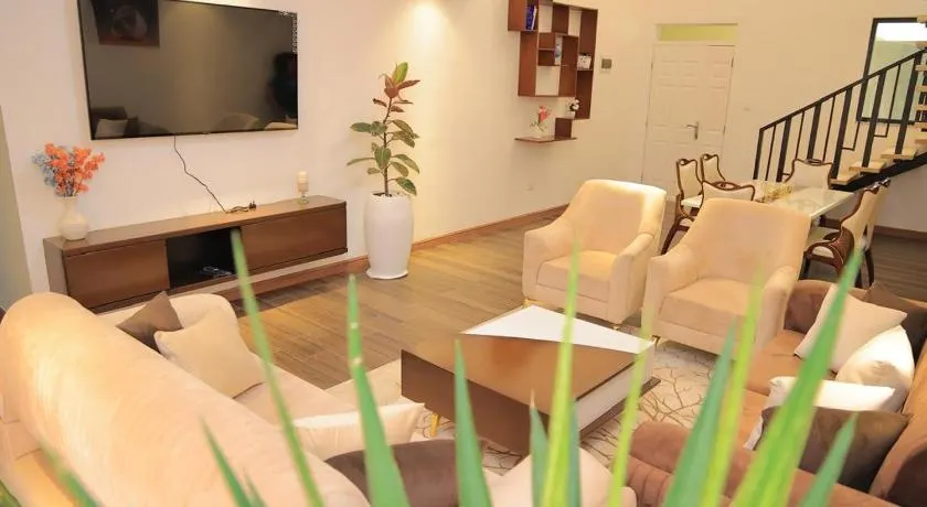 luxury apartment near AU - Image 1