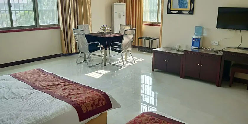 Chunlan Business Hotel - Image 1