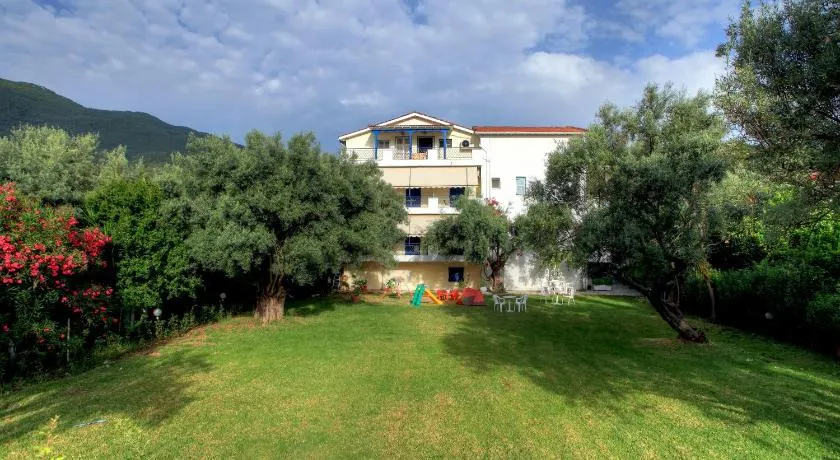 Apartments Filoxenia Zois - Image 1