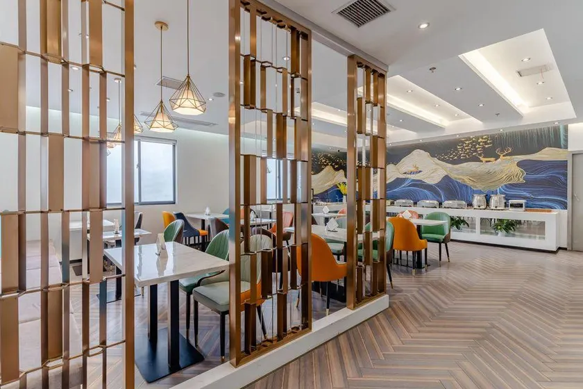Gujing Junlai Hotel (Tianchang Hongsheng Square) - Image 1