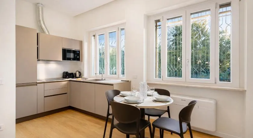 Elegantis Aventino Suite Apartment - Colosseo, Metro and Circo Massimo Nearby - Image 1