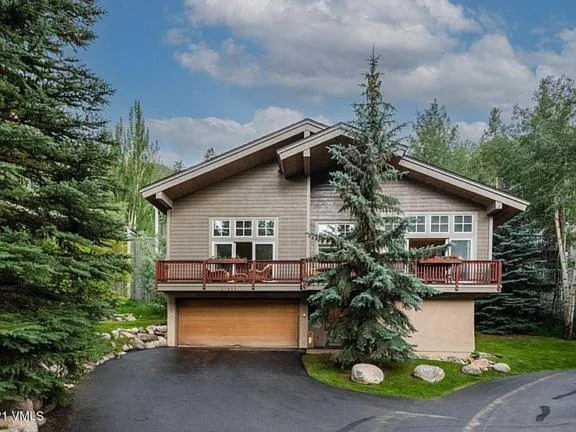 2782 Kinnikinnick Rd Unit D - Image 1