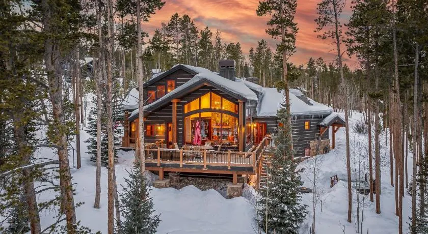 Cypress Mountain Chalet - Image 1