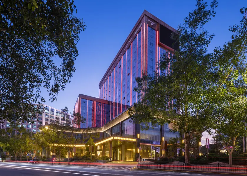 Headquarter International Hotel - Image 1