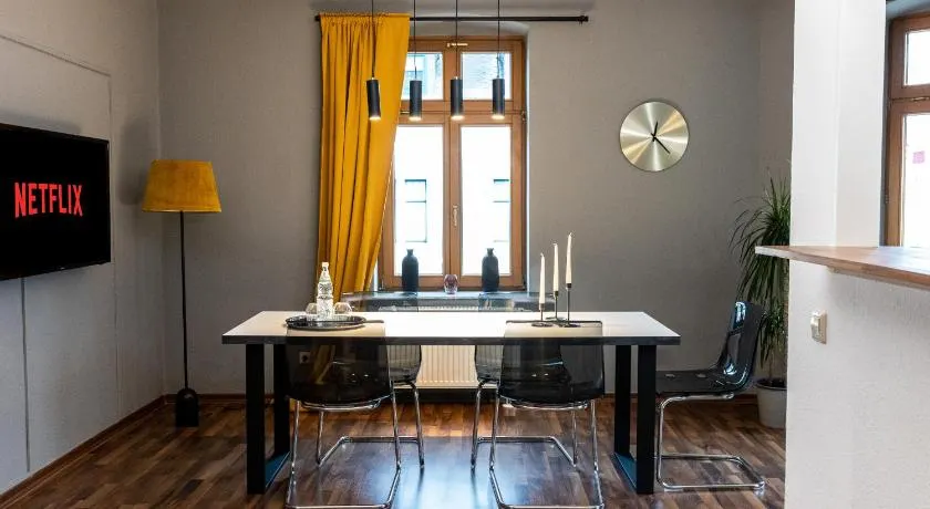 Design Studio - Netflix, Nespresso, Zentral - Image 1