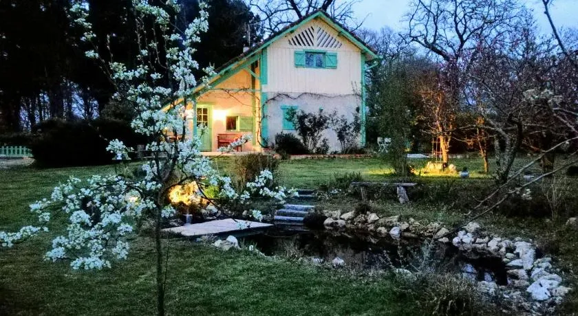 Les Hôtes Landes - Image 1