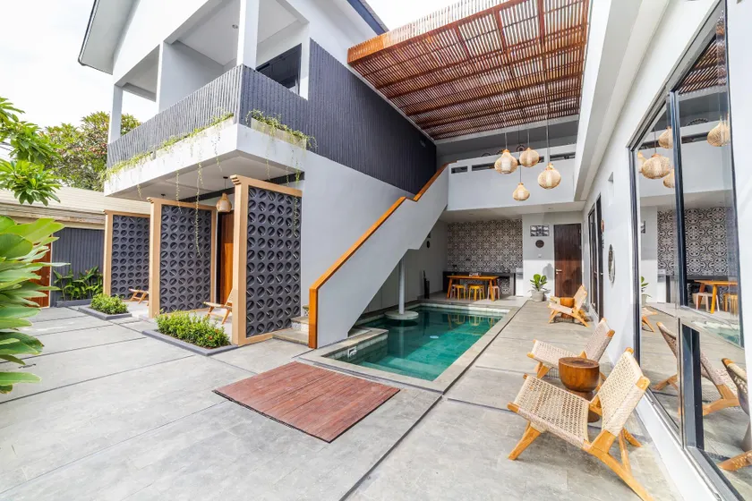Padinis Villa & Coffee - Image 1
