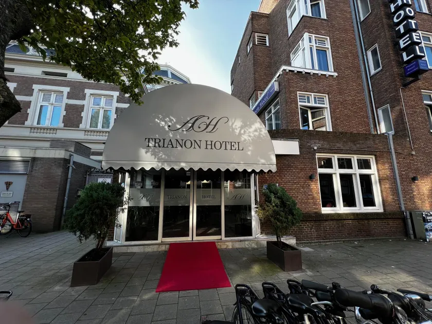 Trianon Hotel Amsterdam - Image 1