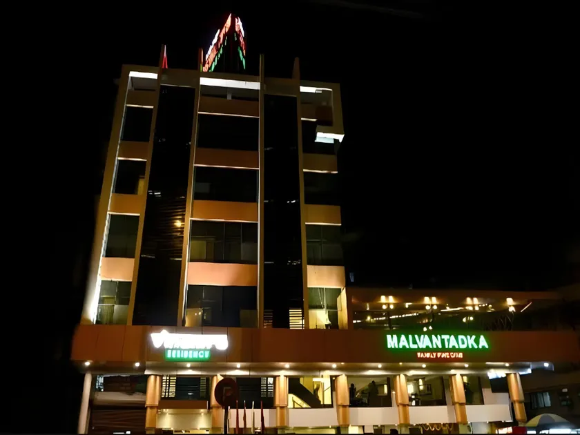 Hotel Vinamra Residency - Image 1