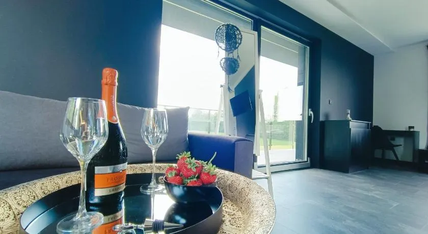 Modern Rancho - apartamenty nad rzeką, przy stadninie koni - Image 1