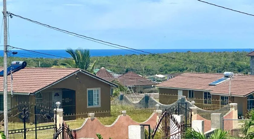 Spring Top Cottage - Image 1