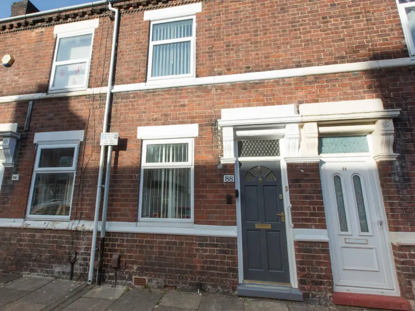 Townhouse @ Newlands Street Stoke - Image 1