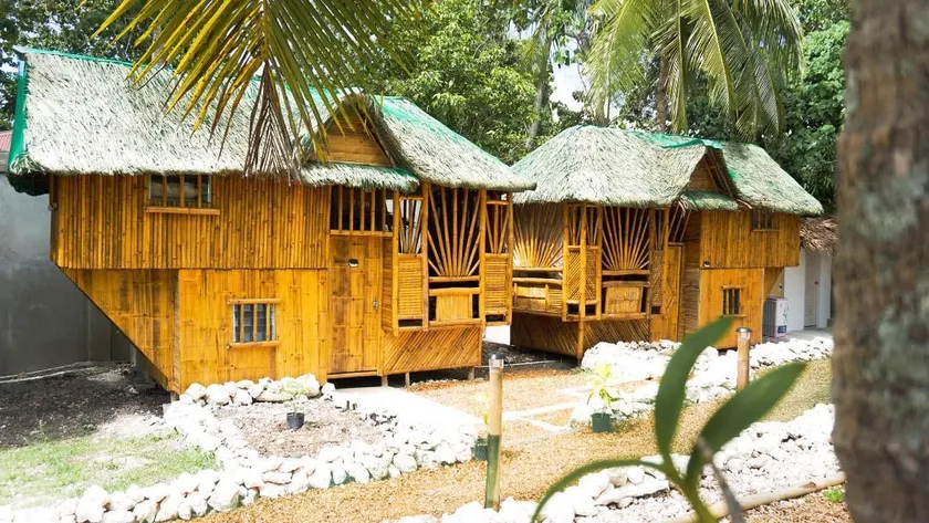 Nirvana bamboo houses & dive centre - Image 1