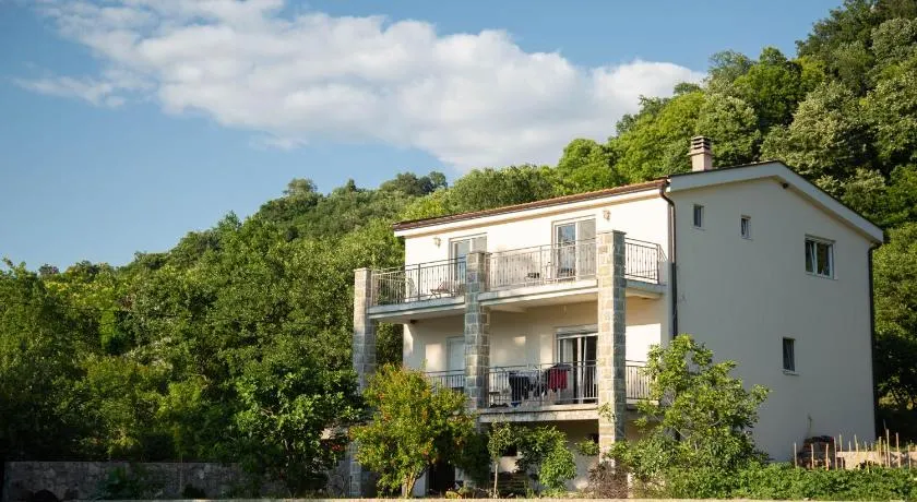 Plamenatz studio apartments - Image 1