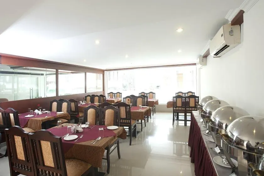Diwans court - Image 1