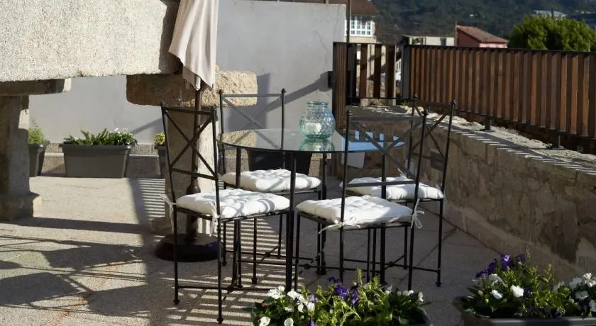 Views and Beds - Image 1