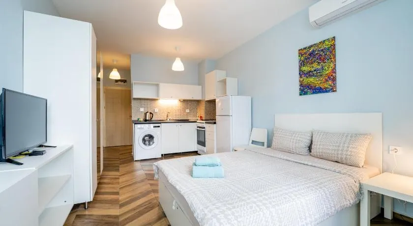 Cozy little apartment in Studentski grad - Image 1