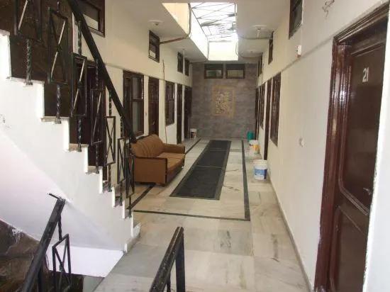 Hotel Amar Palace - Image 1