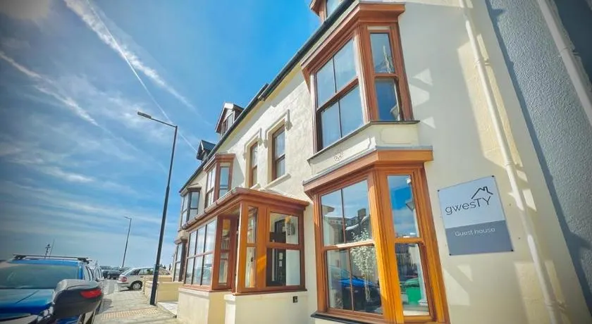 gwesTY Guest House - Image 1