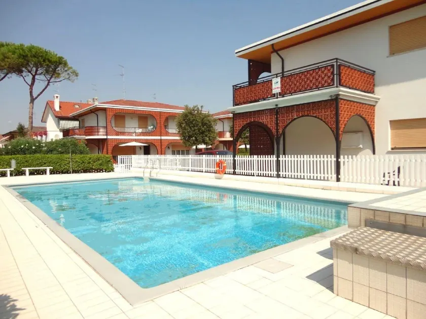 Belvilla by Oyo Villa Fabienne 24 - Image 1