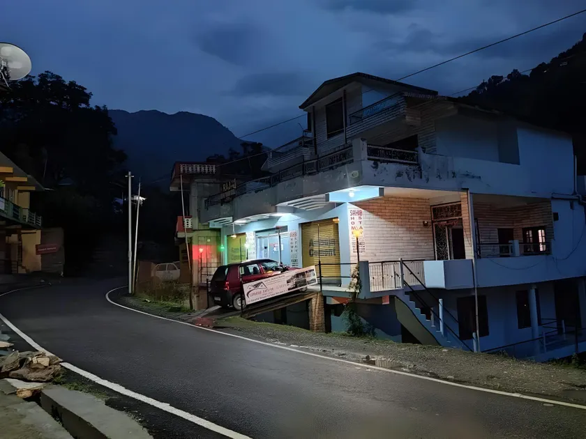 Sahib home stay - Image 1