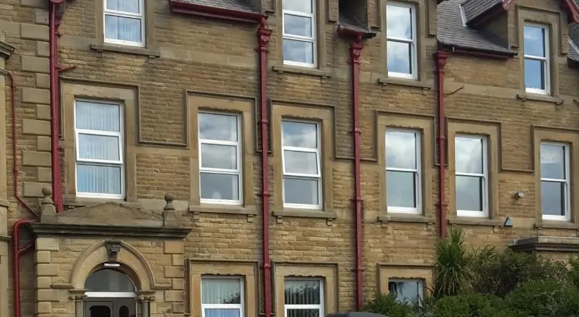 Manhattan Lodge - Image 1