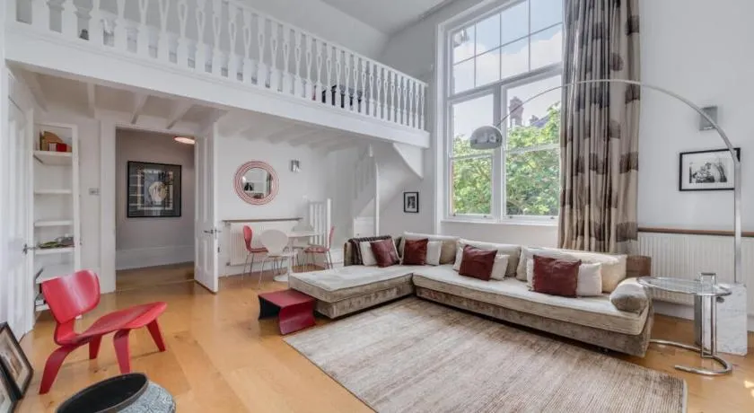 Primrose Hill House, Double-Height Living Room, Bedroom with King Bed, Mezzanine Super-King - Image 1