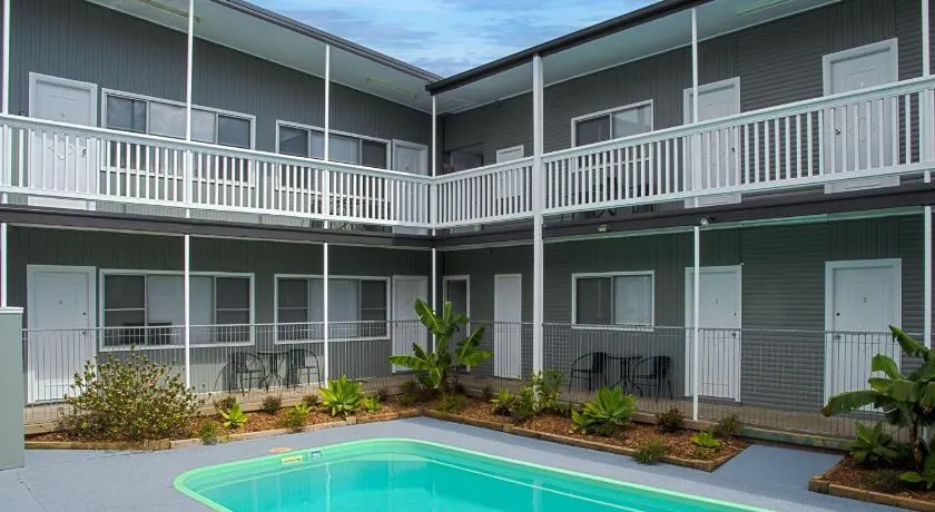 Pacific Motel 01 - Image 1