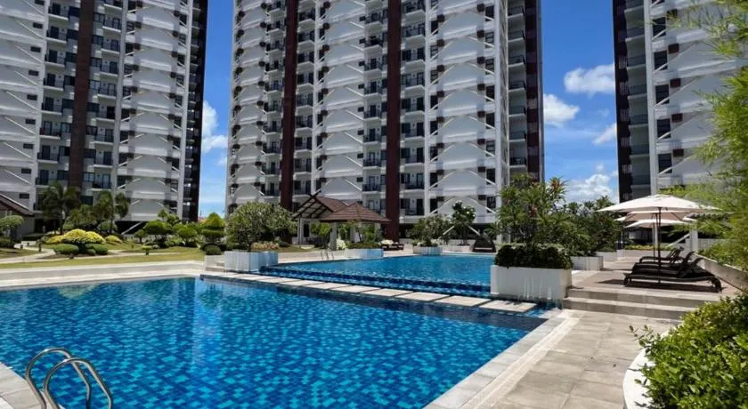 Royal Oceancrest Eleanor suites - Image 1