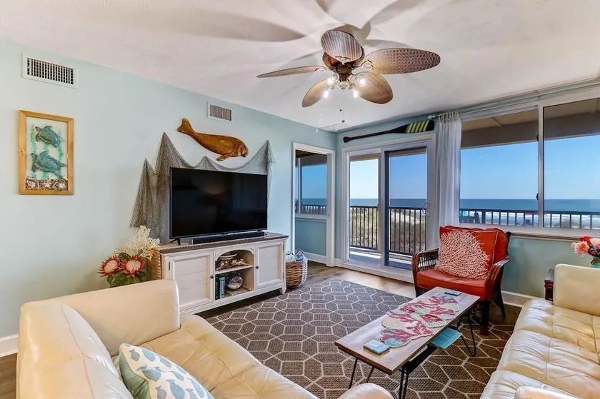 Beach Style Condo includes Smart Speaker and Beach Access - Image 1