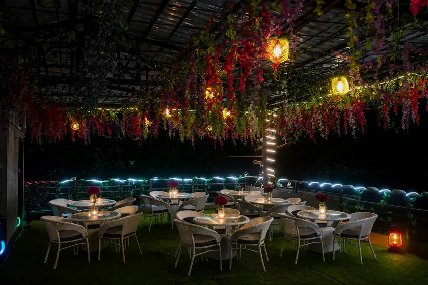 The Grahil Hotel & Restaurant - Image 1