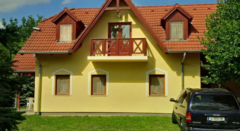 Rétesház Strudelhaus apartmanház - Image 1