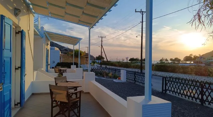 ΑΥΡΑ Ενοικιαζόμενα Δωμάτια - AVRA Rooms To Let - Image 1