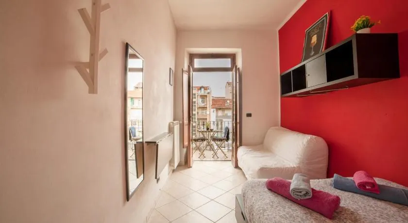 Stanza Privata in Casa Condivisa - Private Room in Shared Home - Image 1