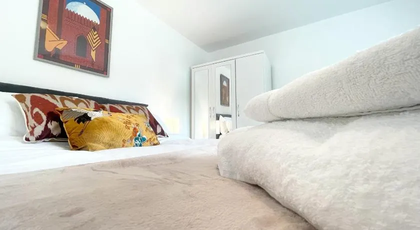 Tree View Apartment - Image 1