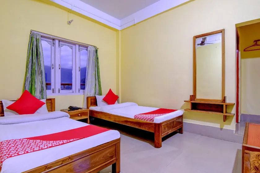 OYO 65358 Hotel Samdup Khang - Image 1