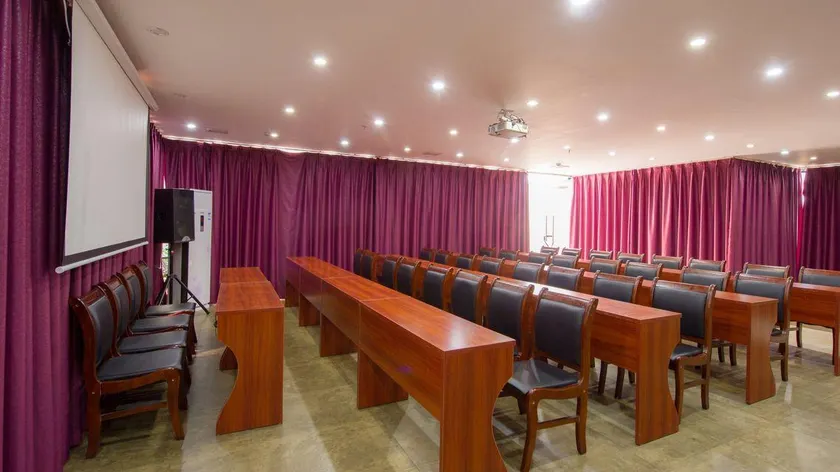 Guilin Beigui Hotel (High-speed Railway Station Two Rivers and Four Lakes) - Image 1