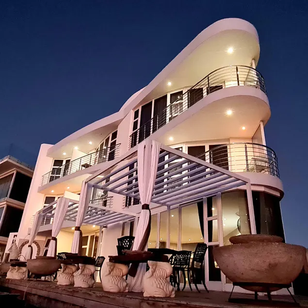 Crystal Lagoon Lodge - Image 1