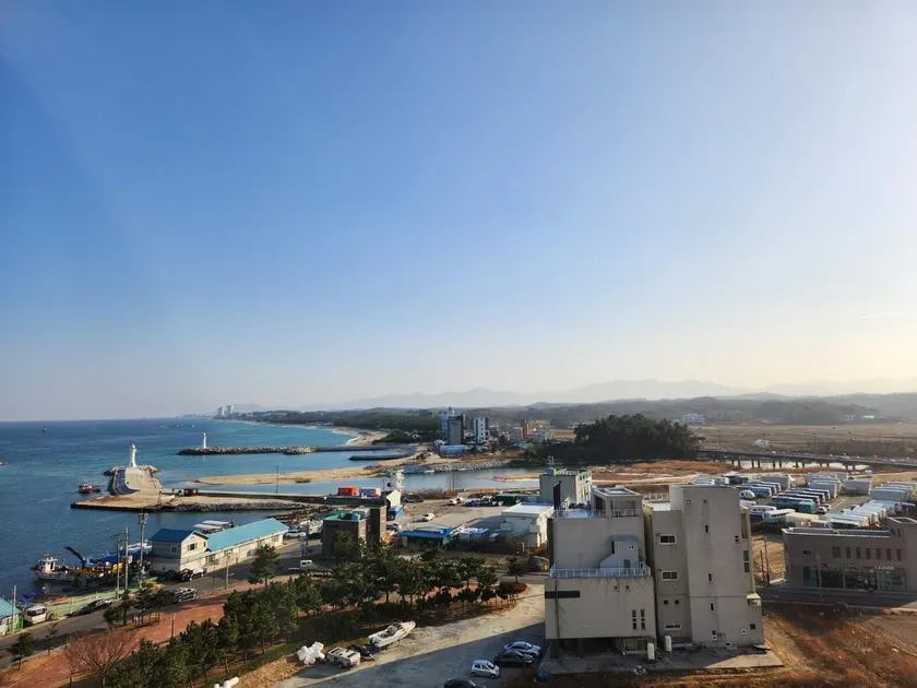 Goodstay Gangneung half ocean view suite  SaCheon - Image 1