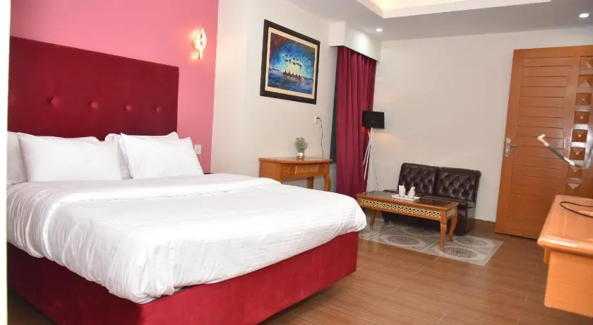 River View Hotel in Heart of Muzaffarabad,213 - Image 1