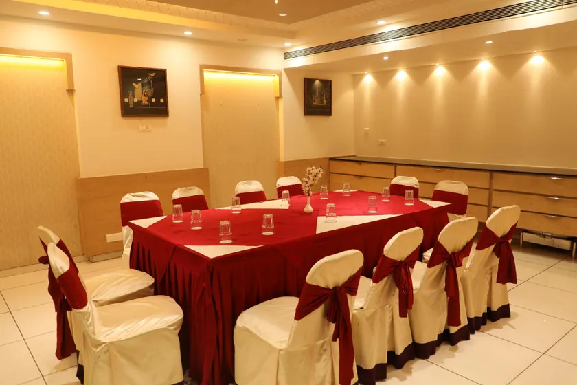 K C Palace Hotel - Image 1
