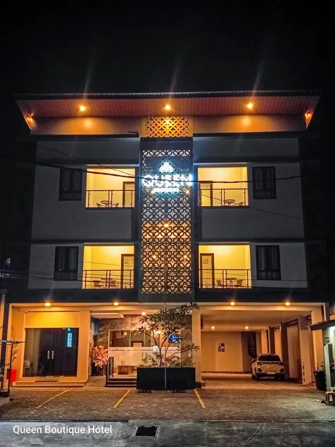 Queen Boutique Hotel Simpang Lima - Image 1