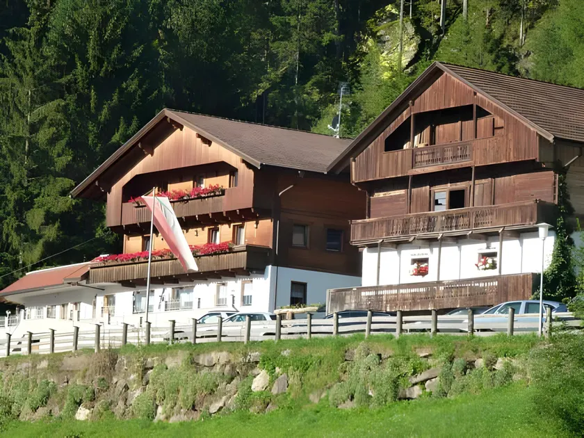 Gasthof Bauhof - Image 1