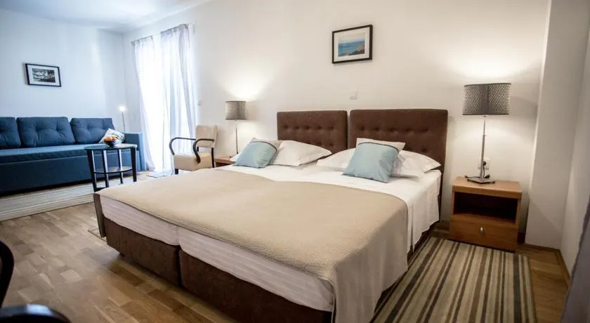 Rooms Margarita - Image 1
