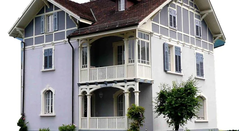 Villa Deck - Image 1