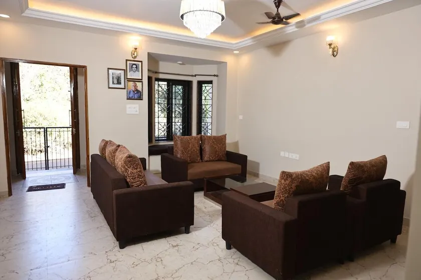 6BHK Palatial Ind. Villa | 12 min Drive To Beach - Image 1